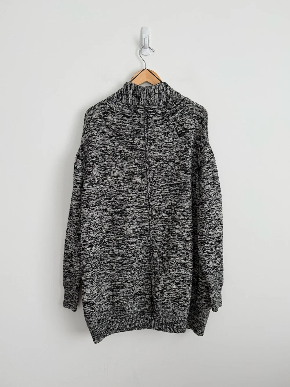 Lululemon Cardi All Day Oversized Knit Cardigan in Black/White